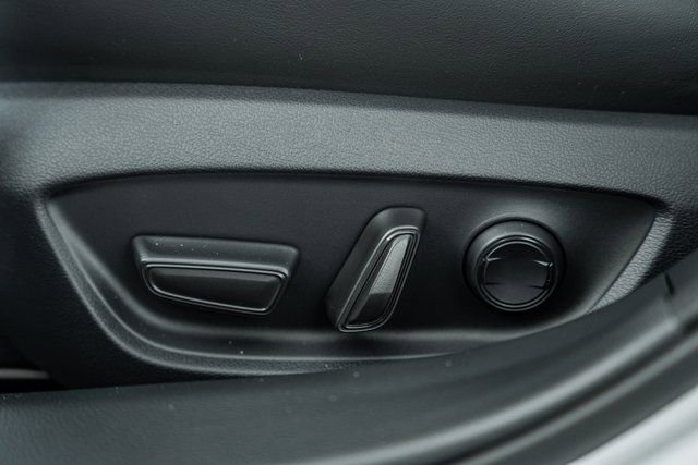 New 2026 Toyota Prius Plug-In Hybrid FWD image 35