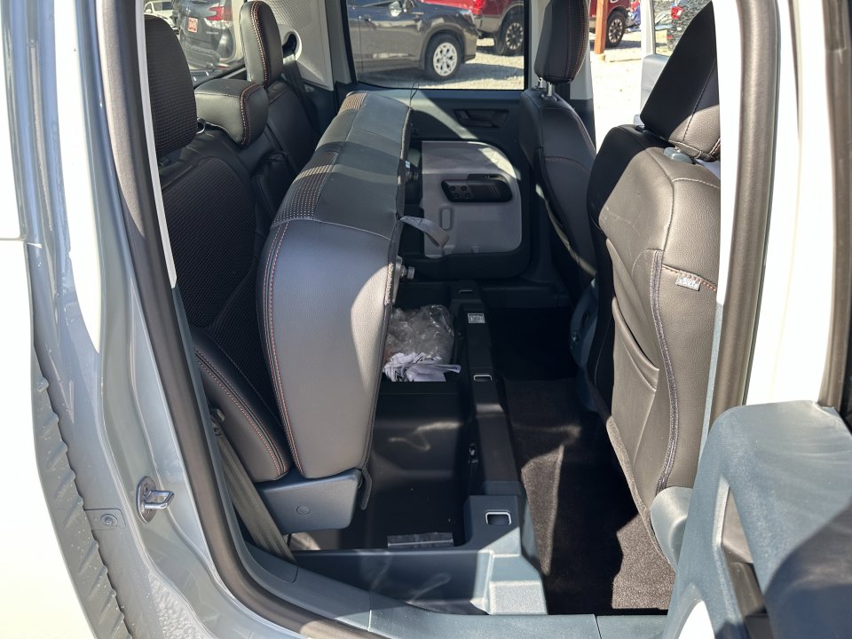 Used 2024 Ford Maverick XLT image 18