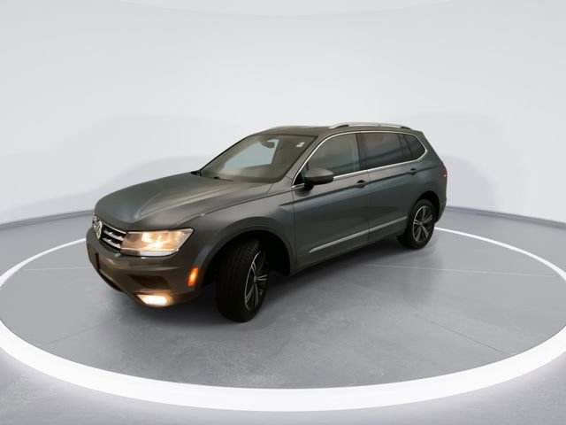 Used 2018 Volkswagen Tiguan SEL AWD/4WD image 2