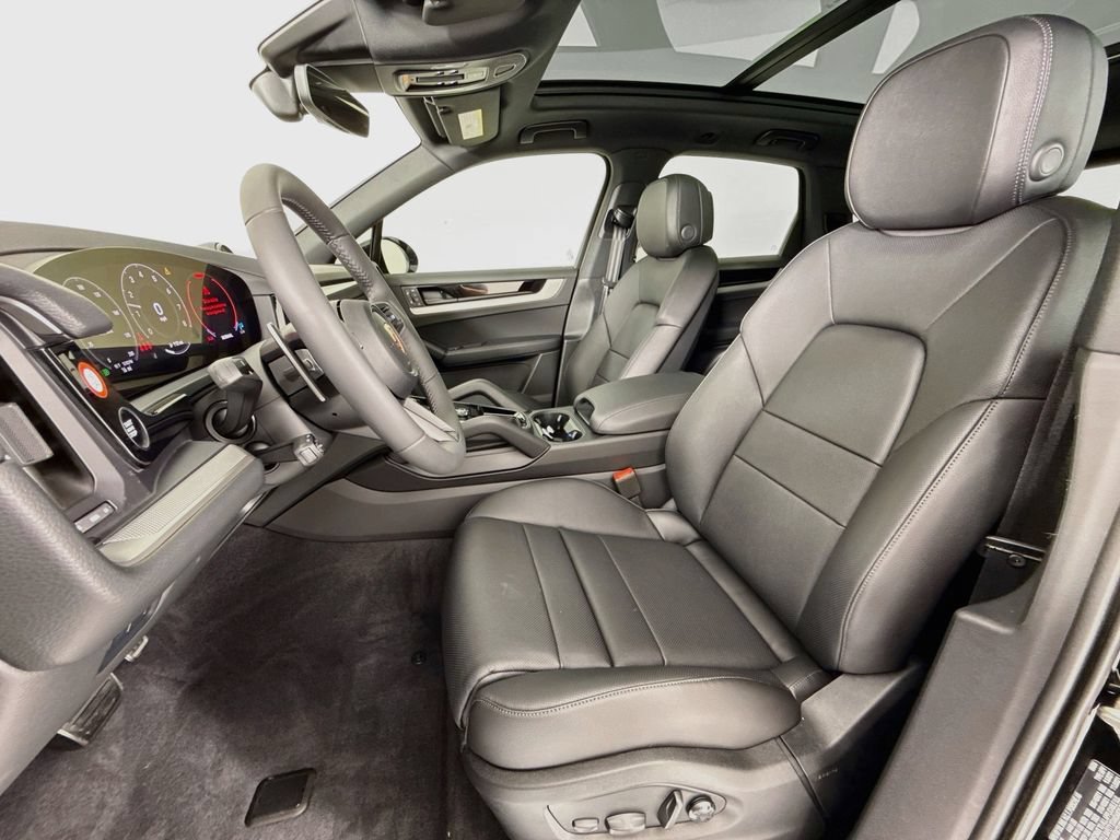 New 2026 Porsche Cayenne S AWD/4WD image 5