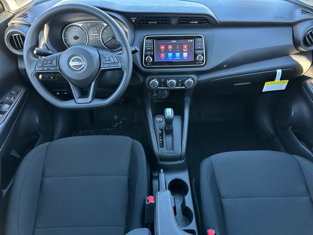 New 2025 Nissan Kicks Play S image 17