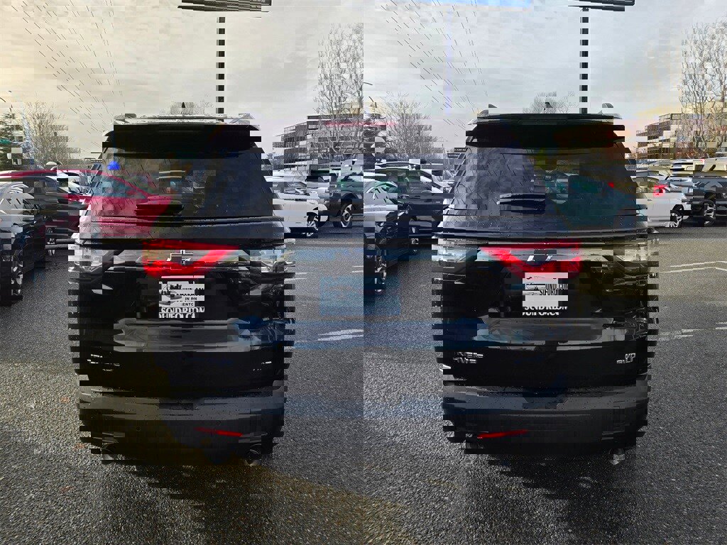 Used 2019 Chevrolet Traverse LT image 6