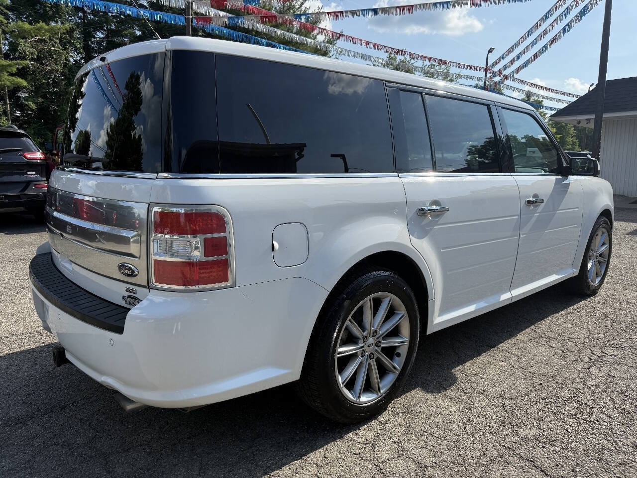 Used 2016 Ford Flex Limited AWD/4WD image 23