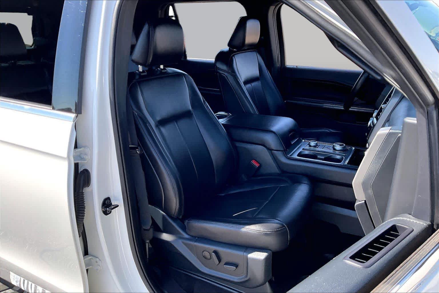 Used 2021 Ford Expedition XLT AWD/4WD image 9