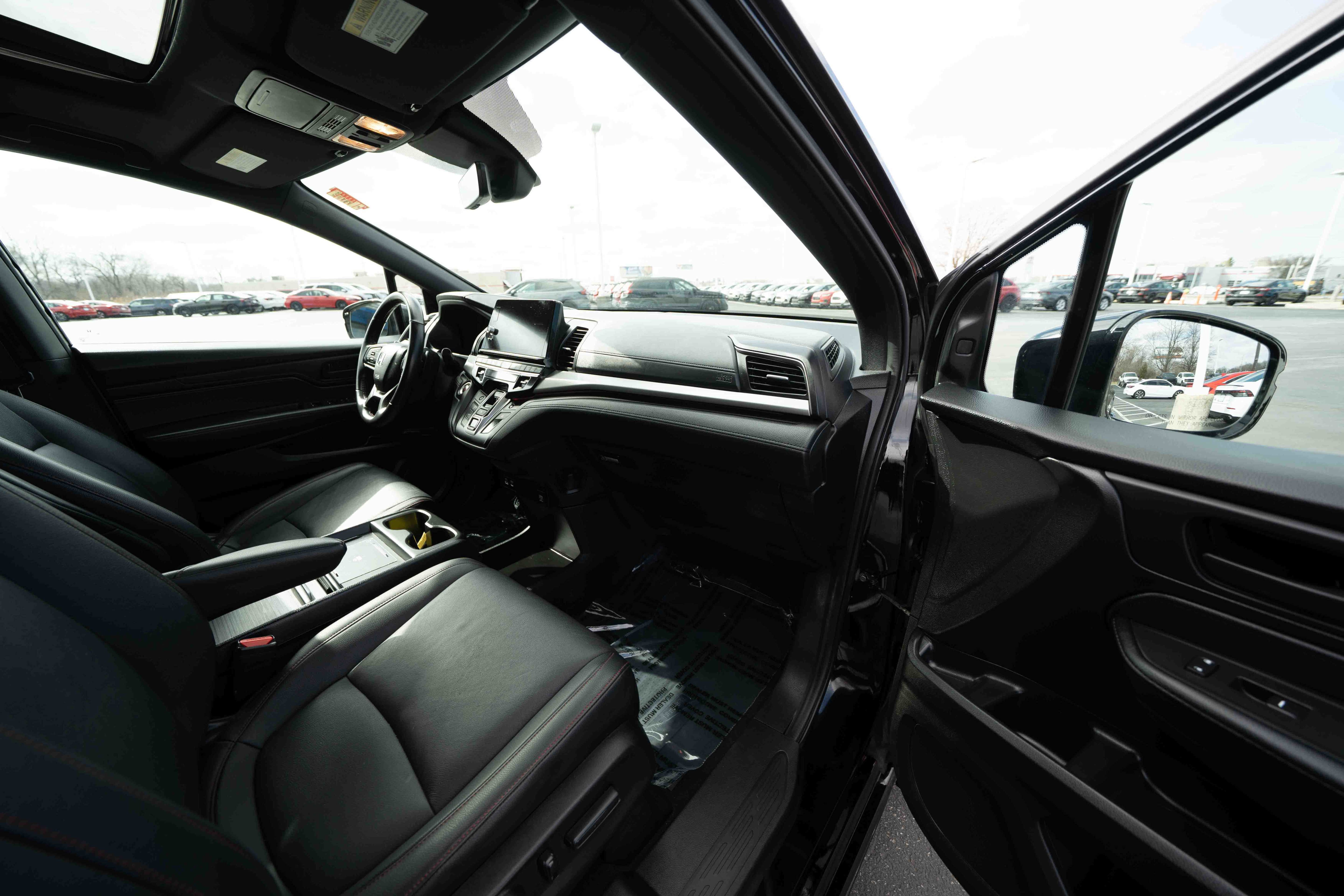 Used 2025 Honda Odyssey Sport-L image 26