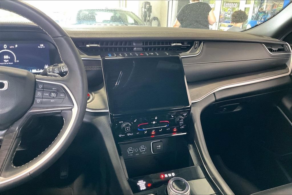 Used 2024 Jeep Grand Cherokee Limited 4xe AWD/4WD image 10