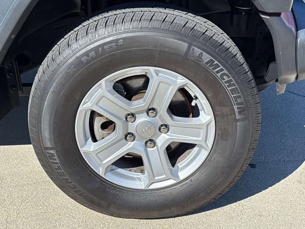 Used 2022 Jeep Wrangler Unlimited Sport image 26