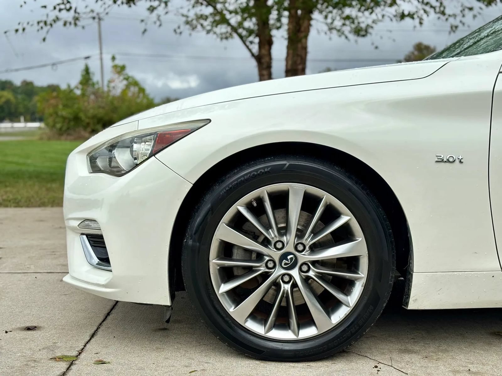 Used 2018 INFINITI Q50 Luxe RWD image 12
