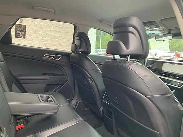Used 2023 Kia Sportage EX image 41