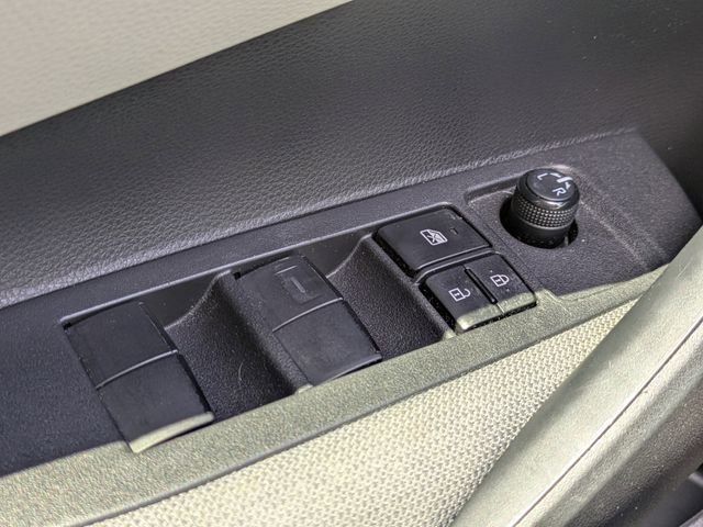 Used 2021 Toyota Corolla LE FWD image 23