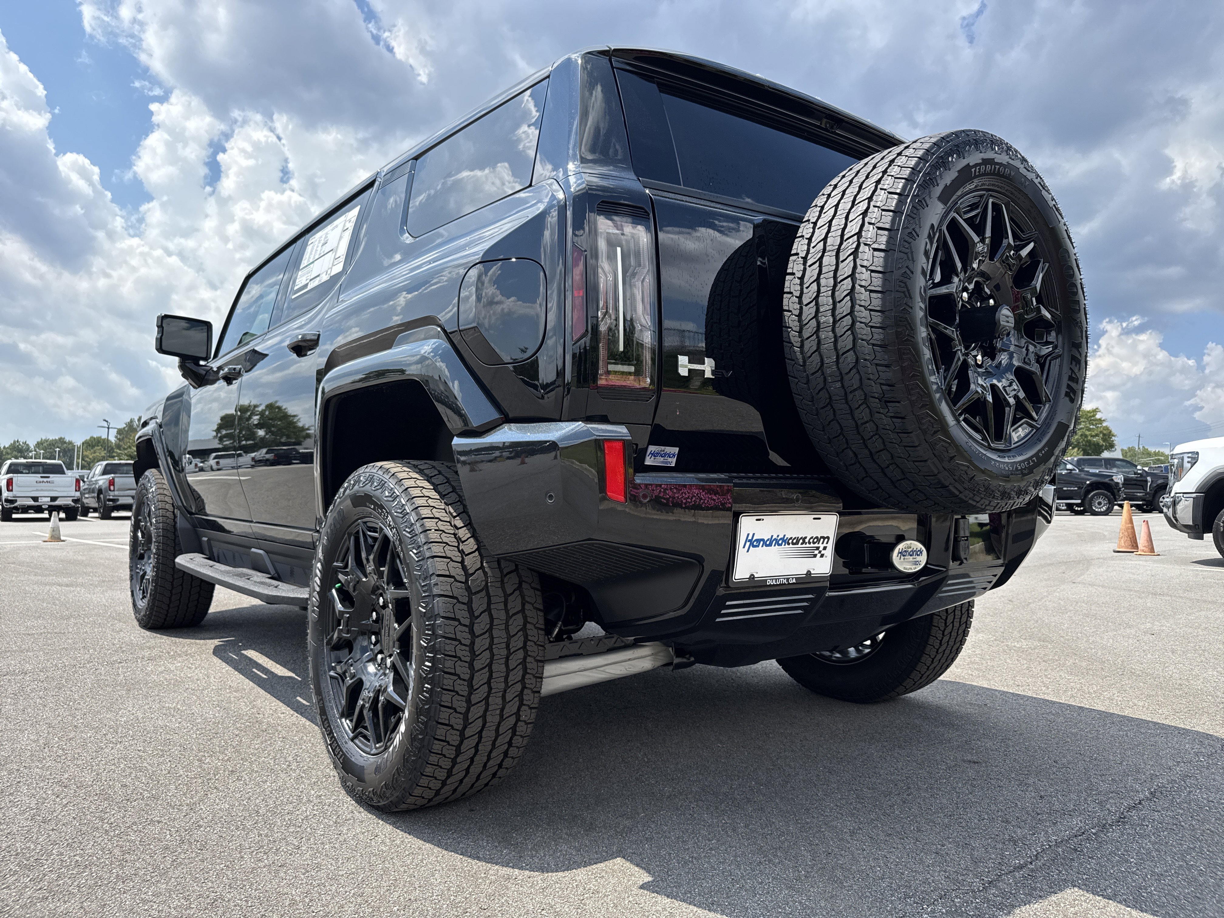 New 2026 GMC Hummer EV SUV image 8
