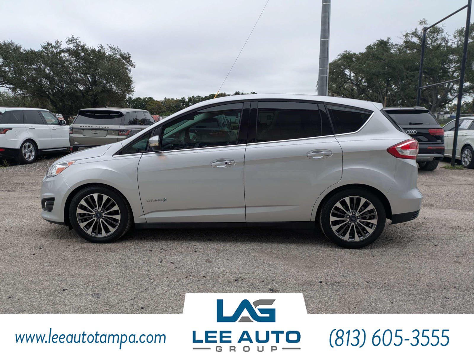 Used 2017 Ford C-MAX Titanium FWD image 6
