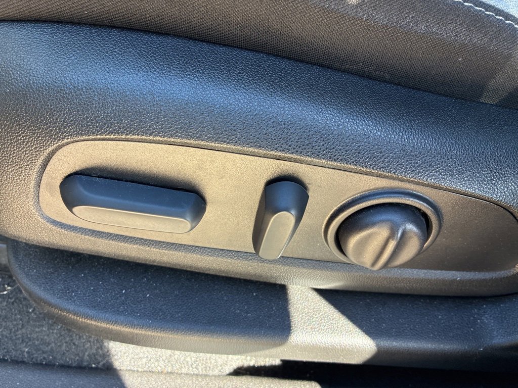 Used 2024 Chevrolet Equinox LS w/ LS Convenience Package image 6