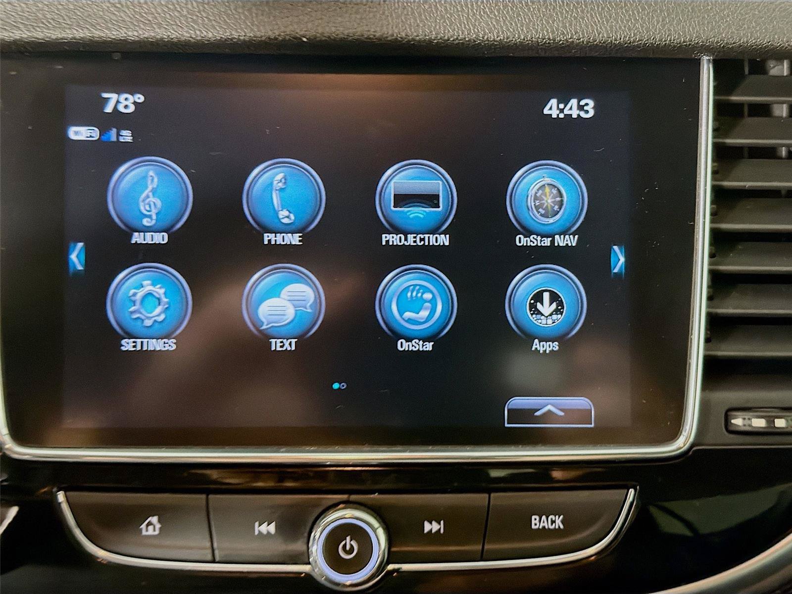 Used 2020 Buick Encore Preferred AWD/4WD image 21