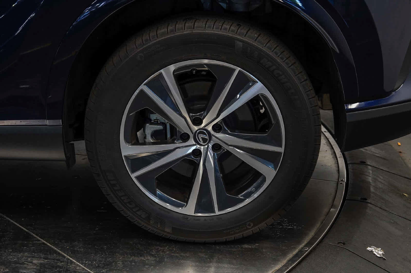 Used 2025 Lexus RX 350 FWD w/ Technology Package image 10