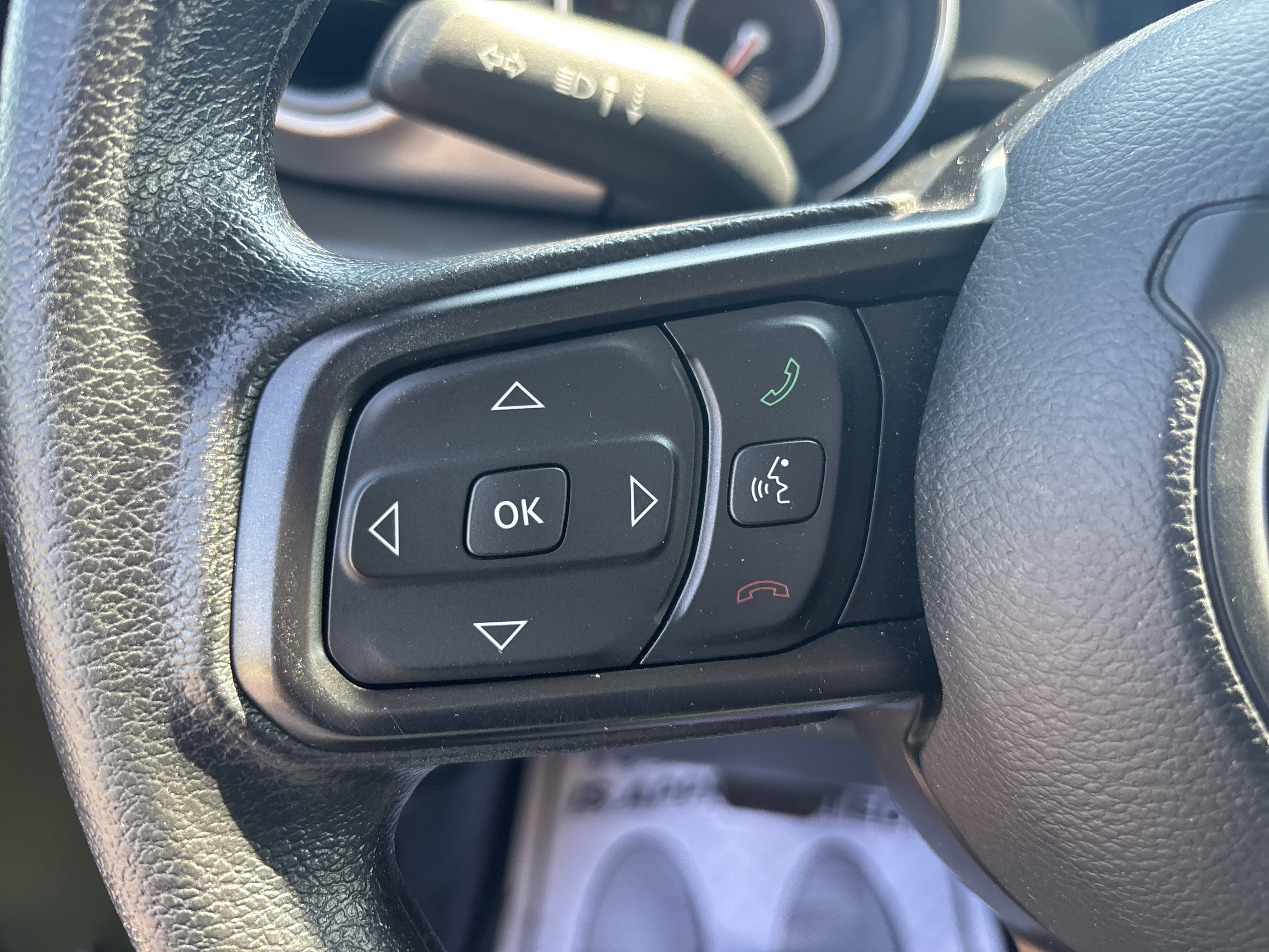 Used 2021 Jeep Gladiator Sport AWD/4WD image 15