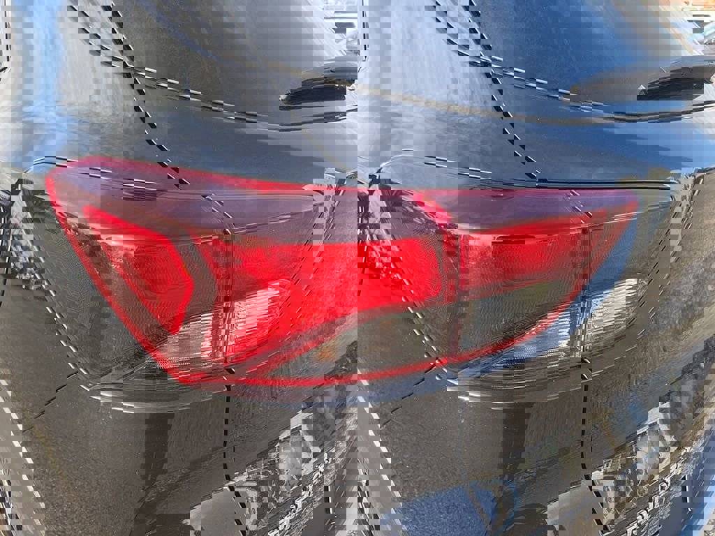 Used 2023 Chevrolet TrailBlazer LT w/ Convenience Package image 14