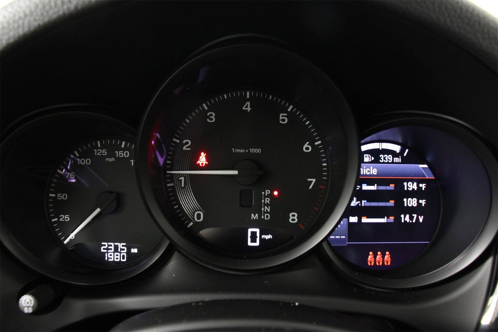 Used 2025 Porsche Macan image 16