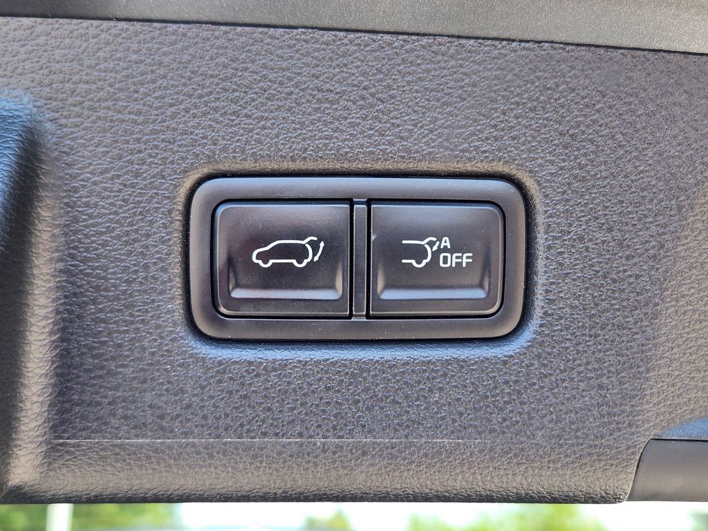 Certified 2024 Kia Telluride EX w/ EX Captain's Chair Package AWD/4WD image 17