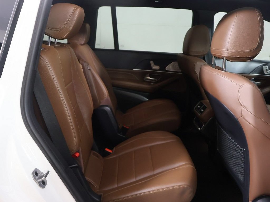 Used 2024 Mercedes-Benz GLS 450 4MATIC w/ AMG Line Exterior image 37
