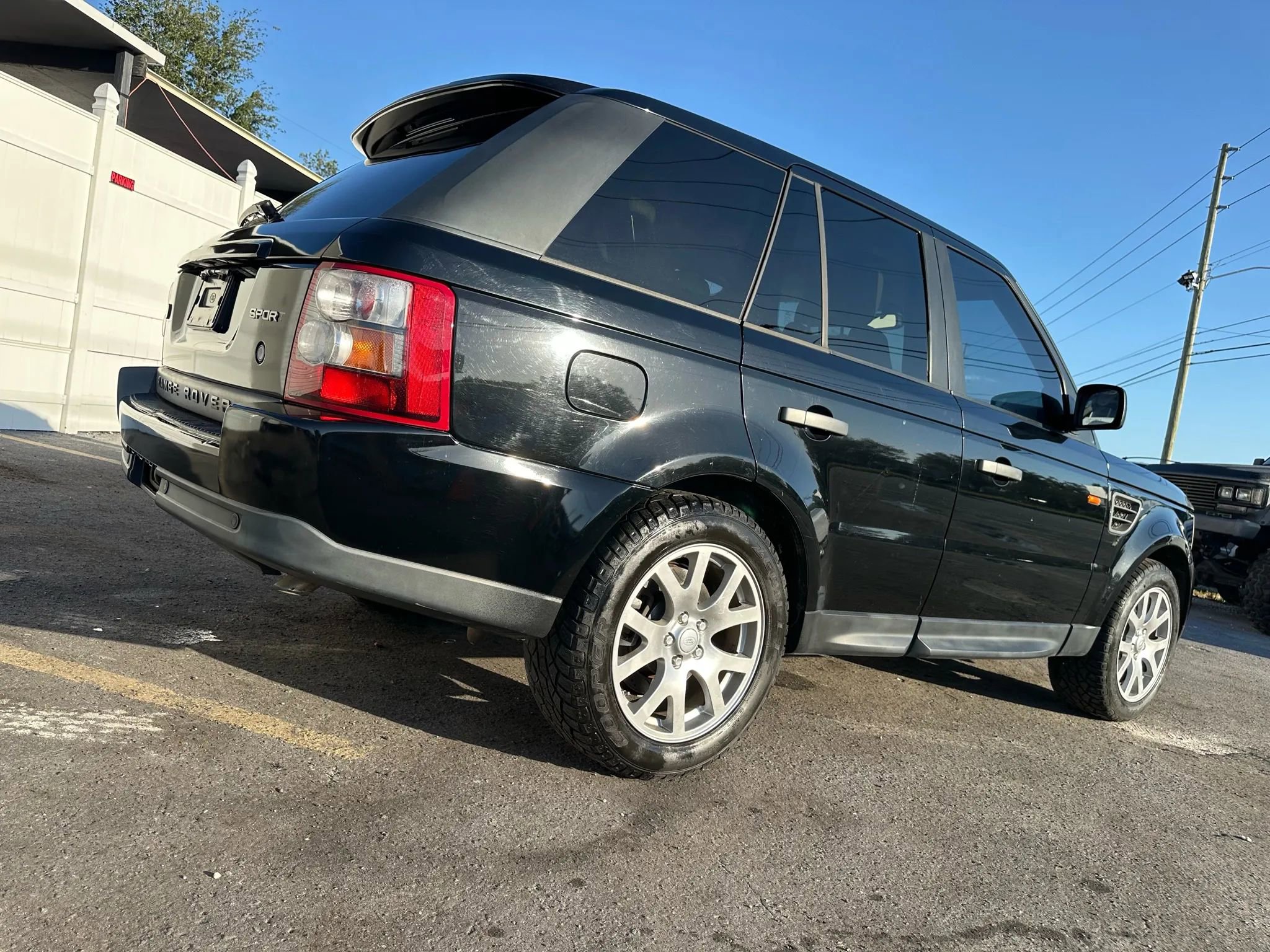 Used 2008 Land Rover Range Rover Sport HSE image 16