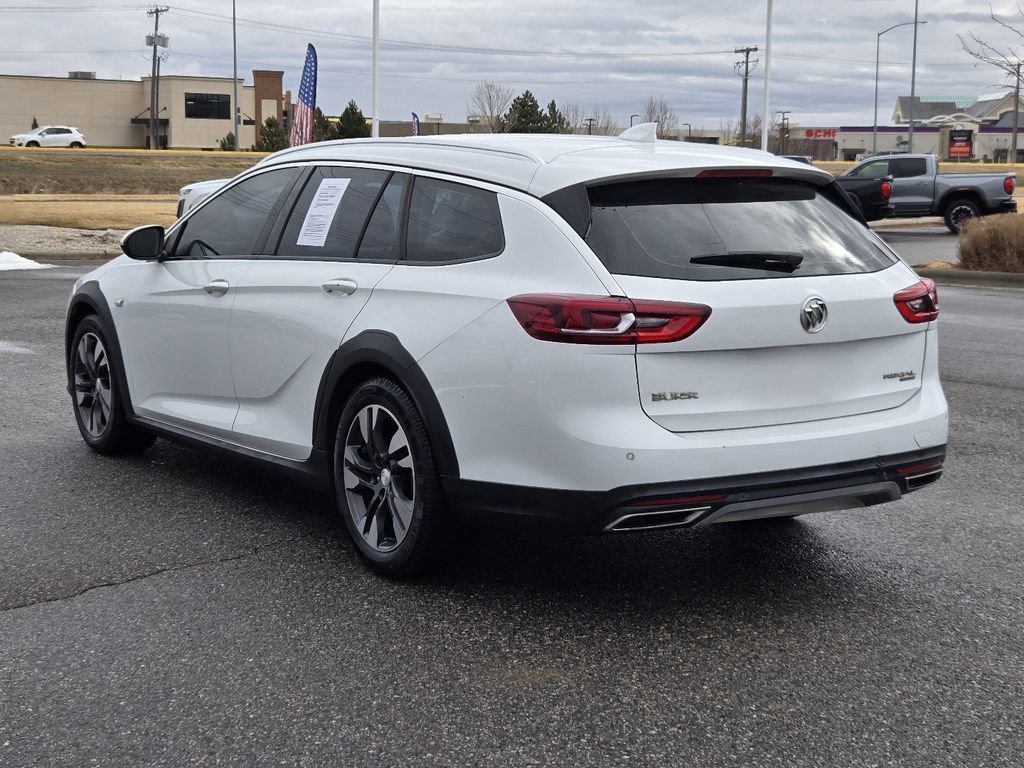 Used 2018 Buick Regal Essence w/ Driver Confidence Package #1 image 9