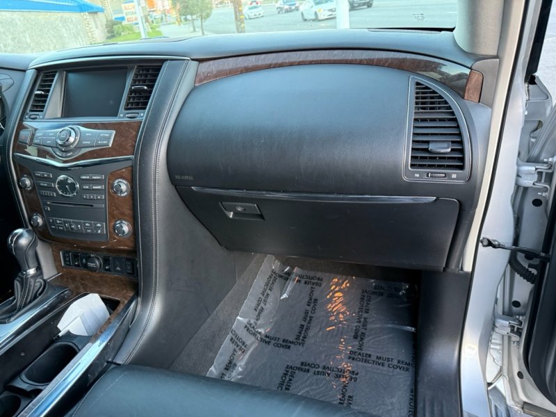 Used 2016 INFINITI QX80 Luxe w/ 22" Wheel Package image 25