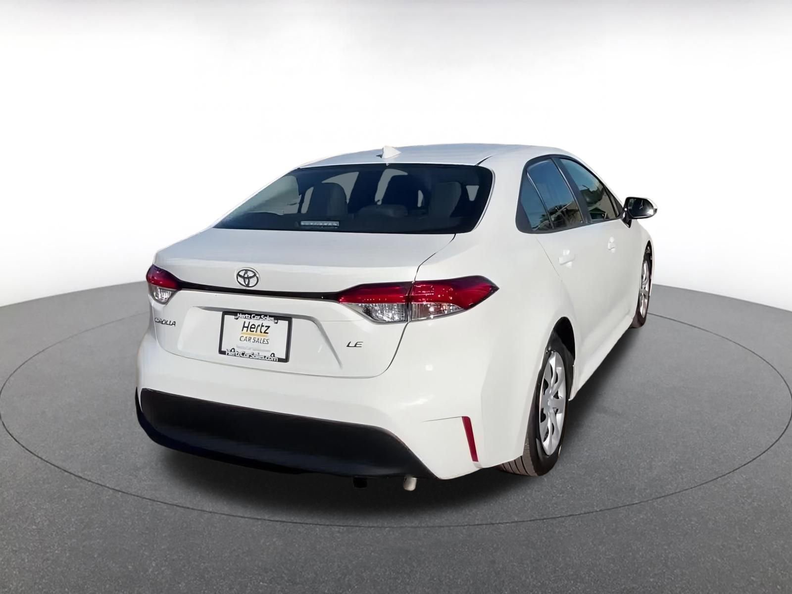 Used 2024 Toyota Corolla LE image 14