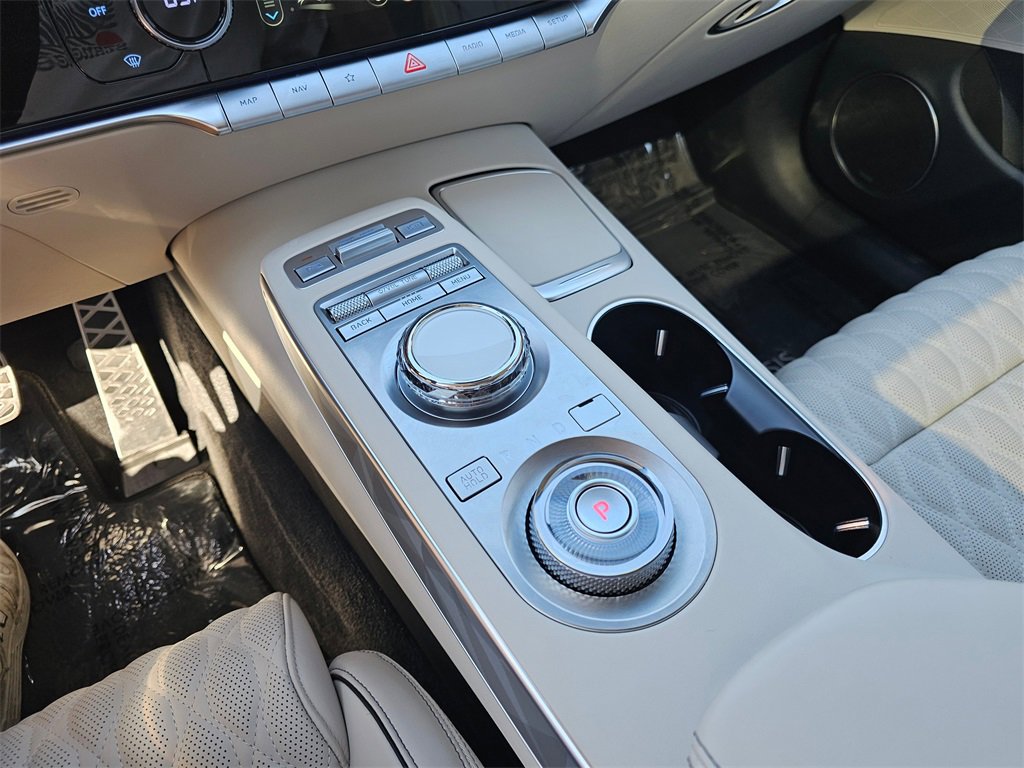 Used 2025 Genesis GV70 3.5T Sport w/ Sport Advanced Package image 30