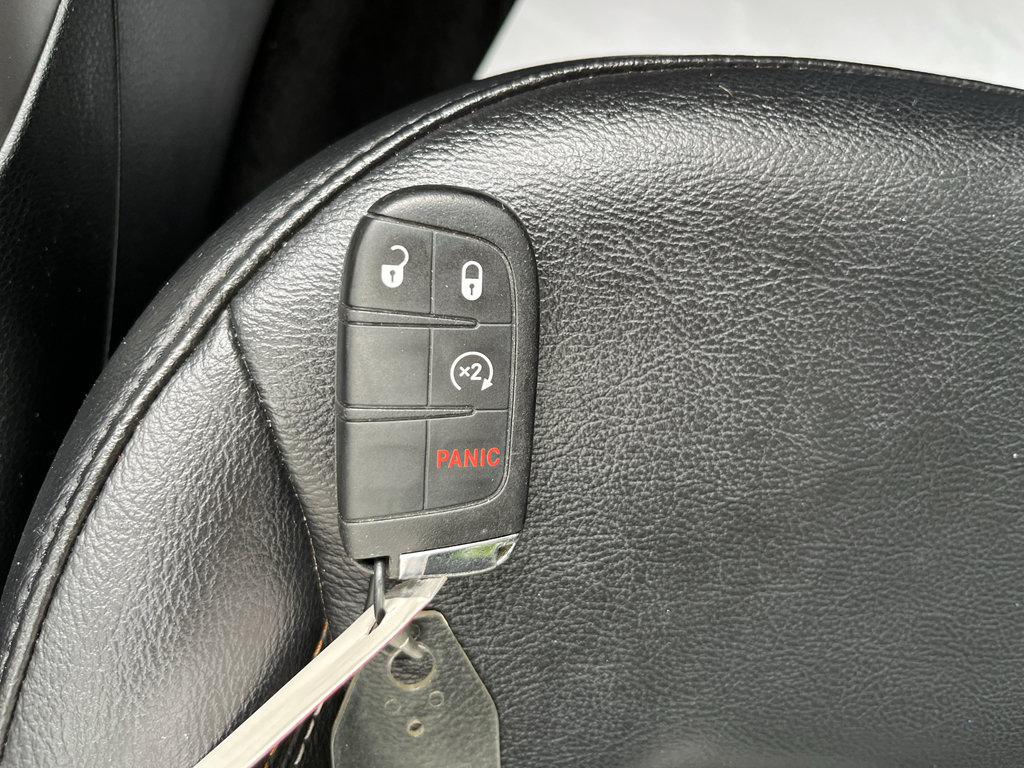Used 2018 Jeep Compass Latitude w/ Popular Equipment Group FWD image 31