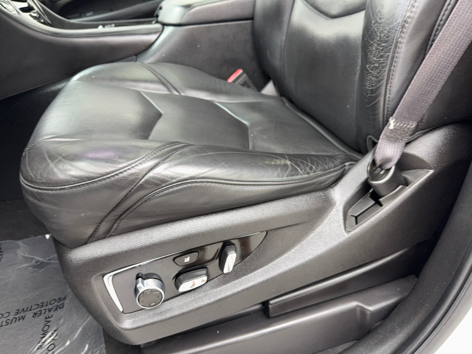 Used 2016 Cadillac Escalade Platinum AWD/4WD image 32