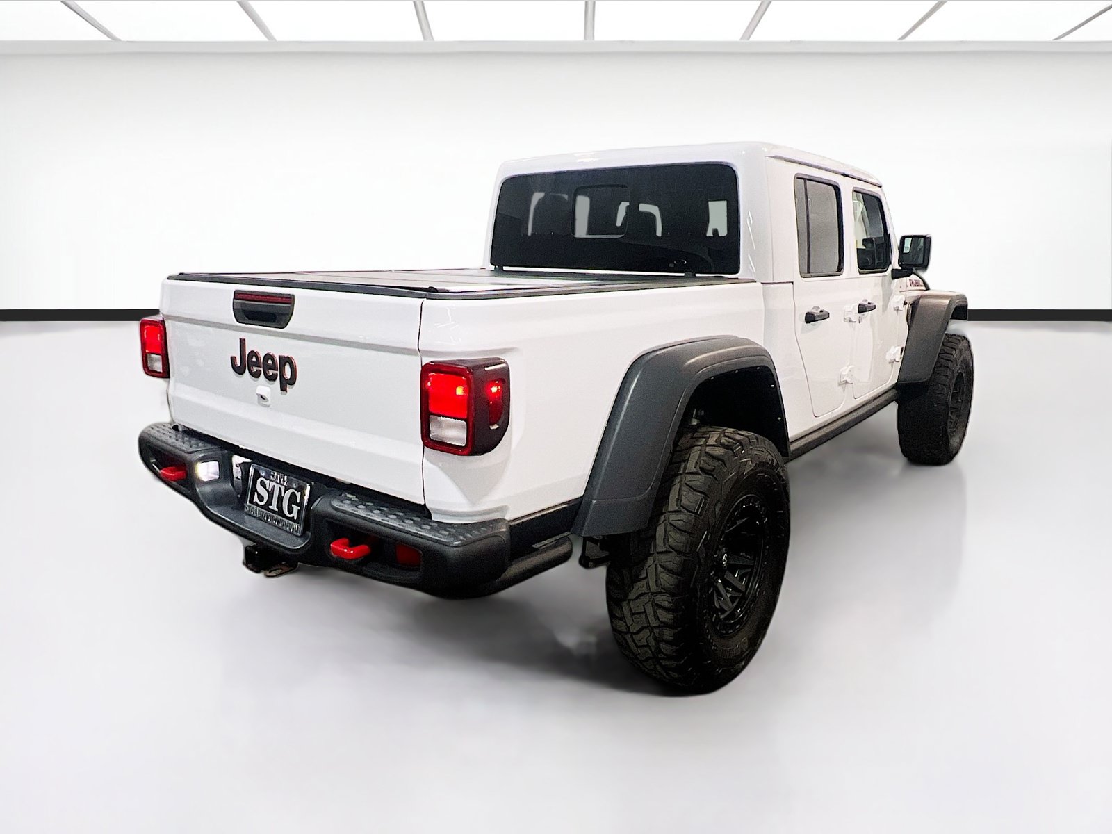 Used 2022 Jeep Gladiator Rubicon w/ Cold Weather Group AWD/4WD image 4