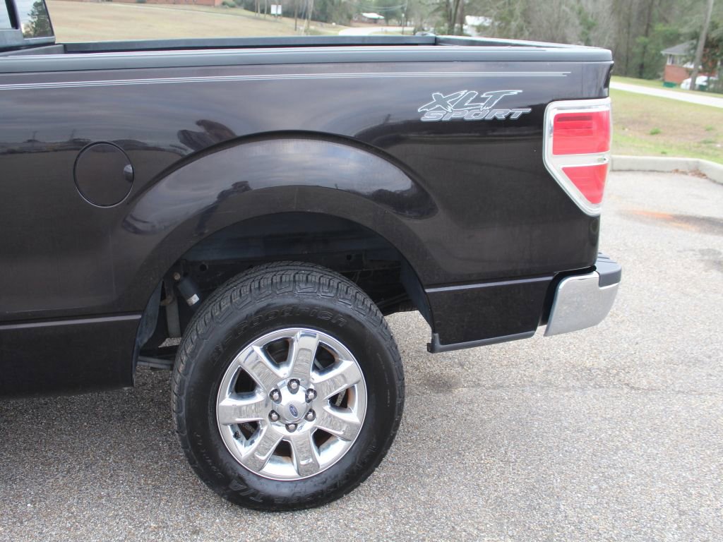 Used 2013 Ford F150 XLT w/ Luxury Equipment Group image 15