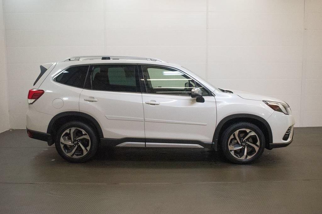 Certified 2023 Subaru Forester Touring w/ Popular Package #2 AWD/4WD image 3