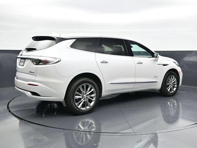 Used 2023 Buick Enclave Avenir w/ Avenir Technology Package AWD/4WD image 2