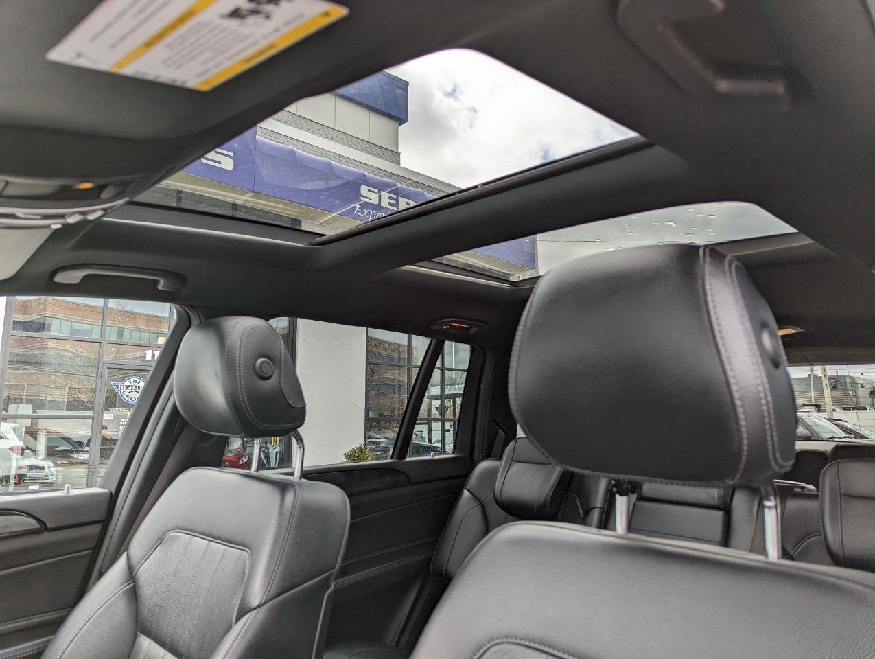 Used 2019 Mercedes-Benz GLS 450 4MATIC image 30