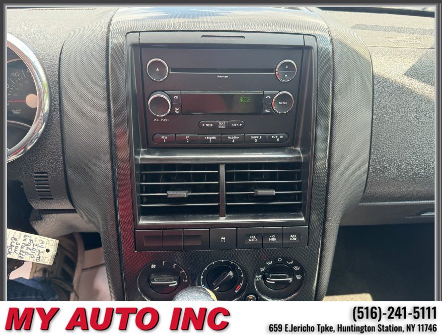 Used 2010 Ford Explorer XLT AWD/4WD image 17