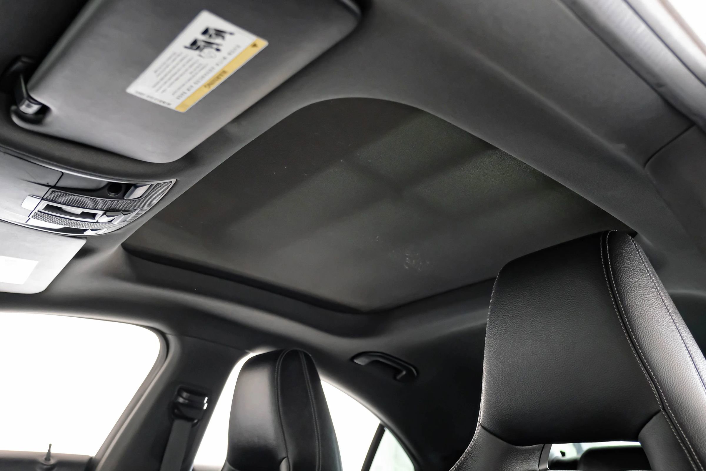 Used 2016 Mercedes-Benz CLA 250 4MATIC w/ Premium 1 Package image 4