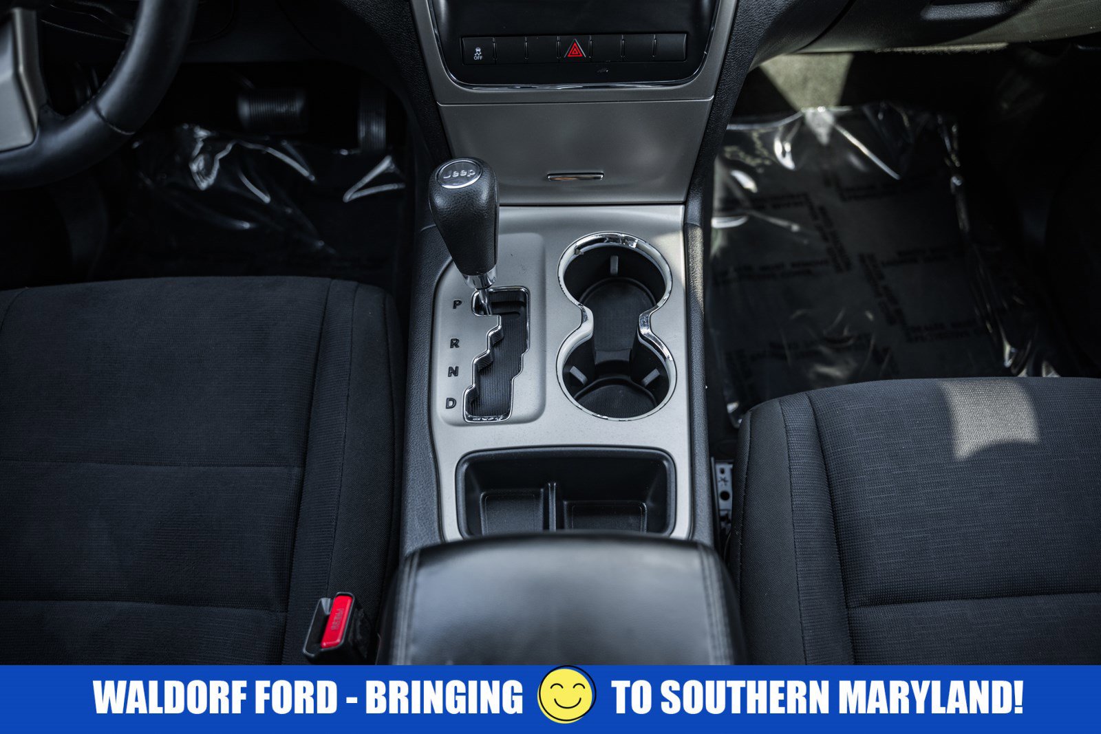 Used 2012 Jeep Grand Cherokee Laredo w/ Laredo E Group image 25