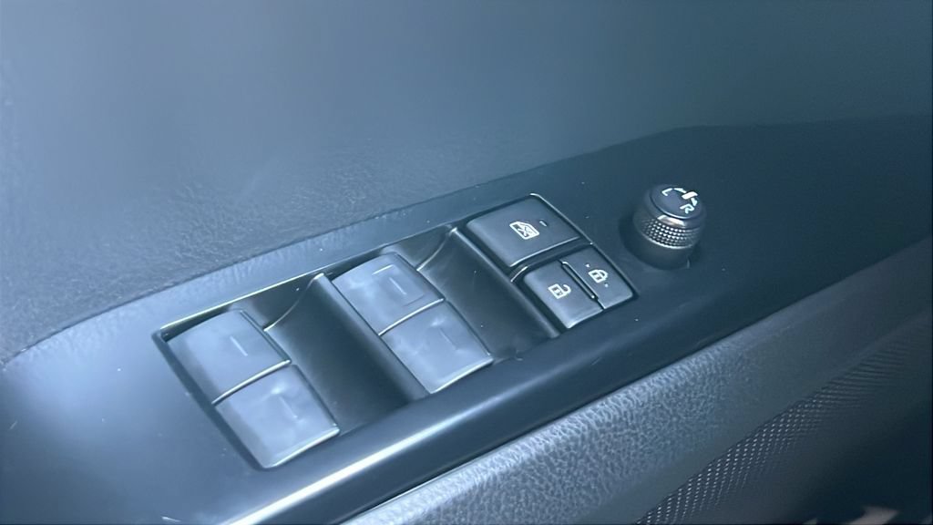 Used 2025 Toyota Camry LE FWD image 17