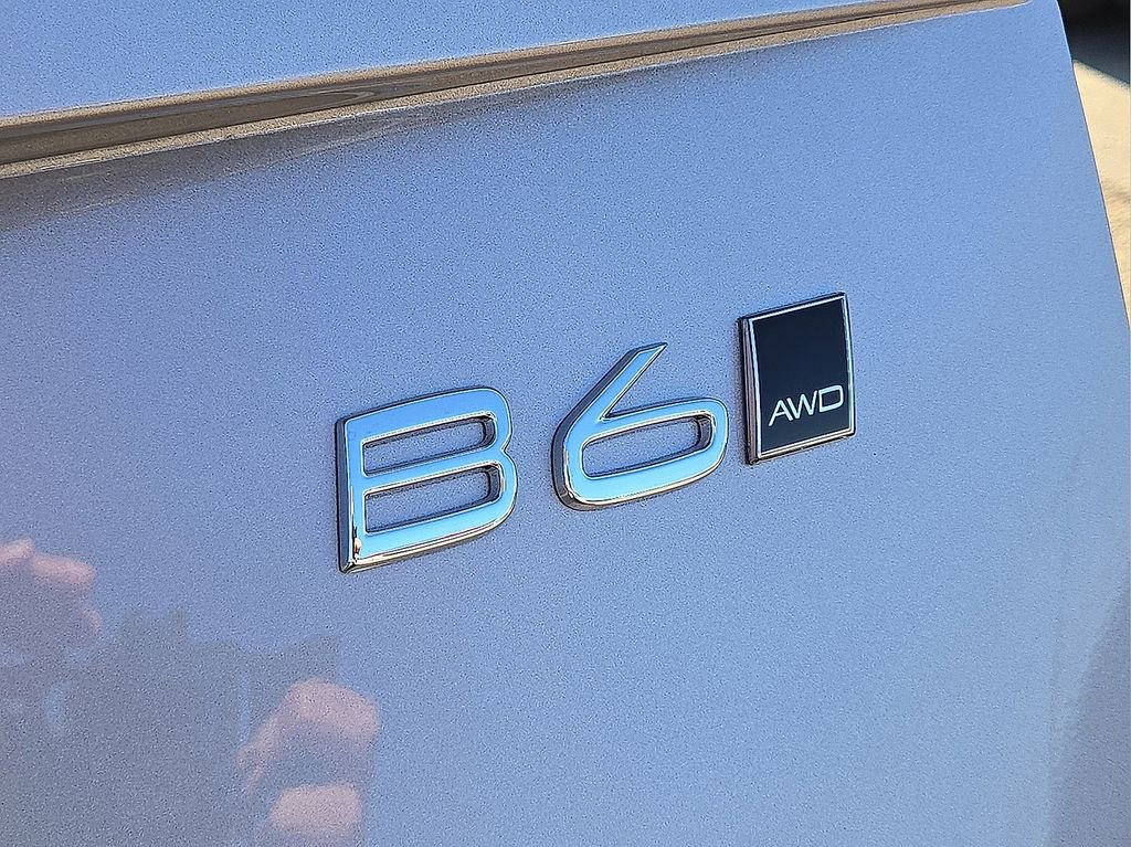 Certified 2026 Volvo XC90 B6 Plus w/ Protection Package Premier image 11