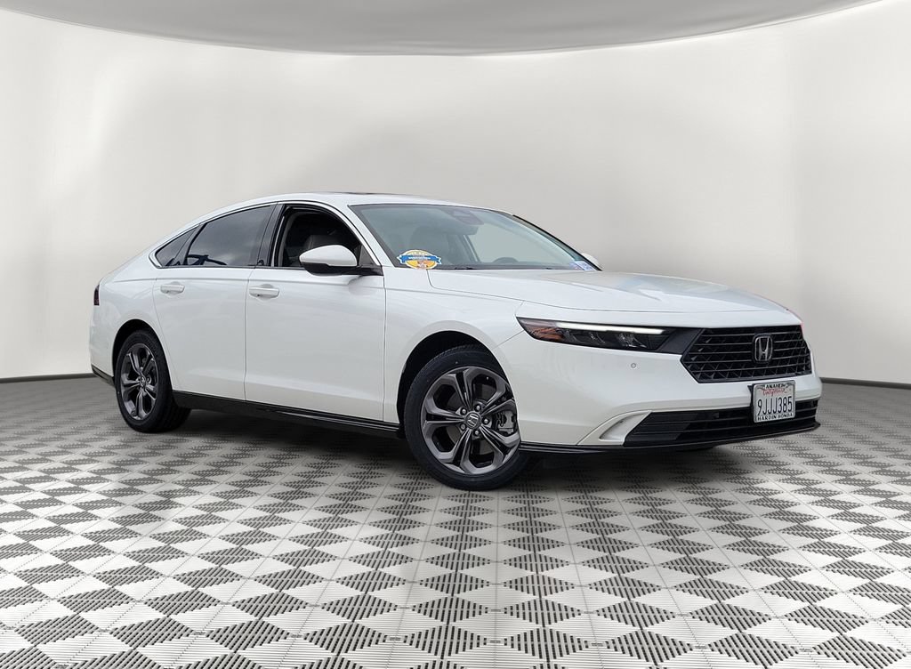 Certified 2024 Honda Accord EX-L image 2