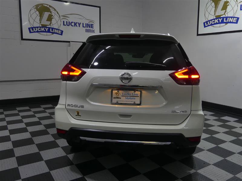 Used 2017 Nissan Rogue SL w/ SL Premium Package AWD/4WD image 8