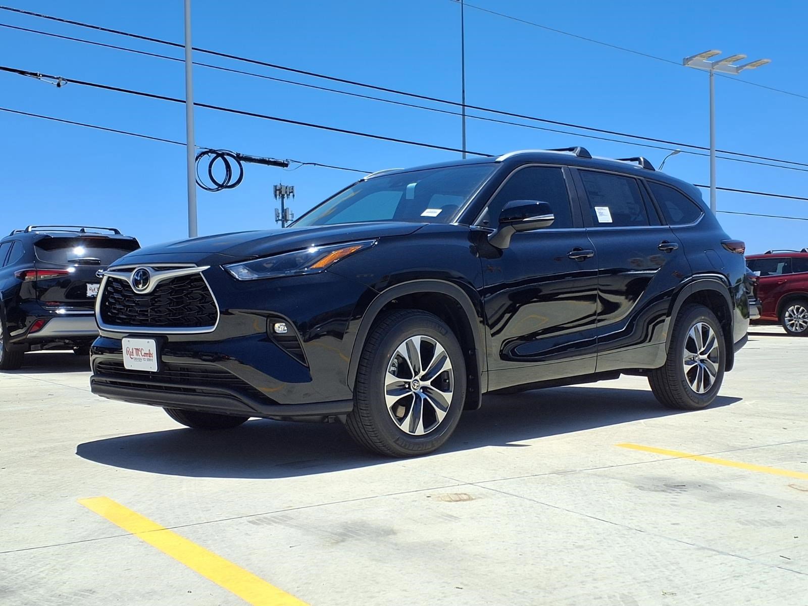 New 2026 Toyota Highlander XLE AWD/4WD image 1