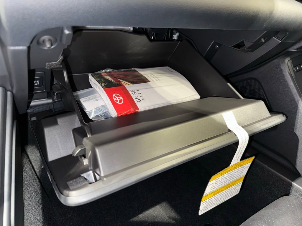 New 2025 Toyota GR86 Premium image 27