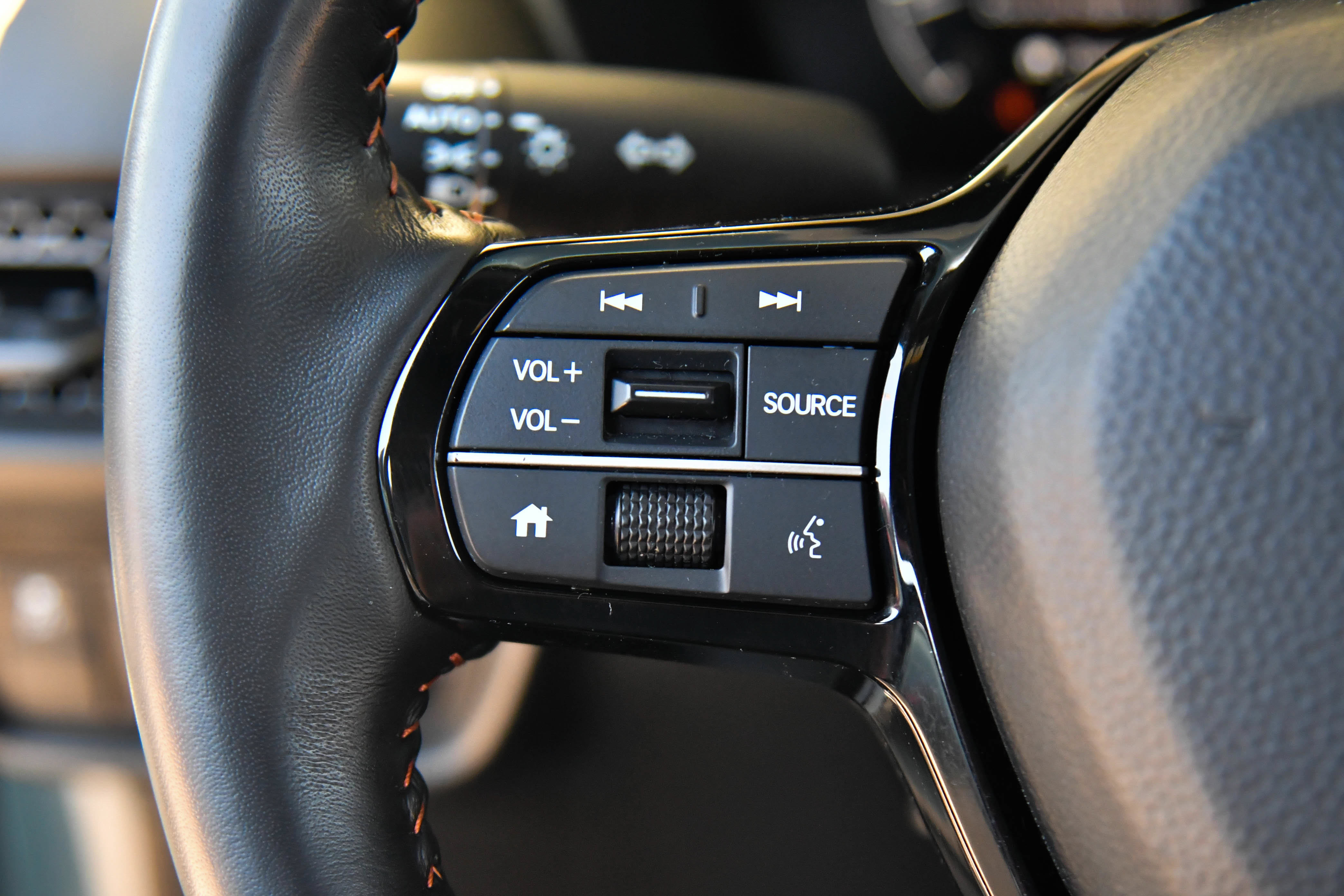 Used 2025 Honda HR-V Sport image 30
