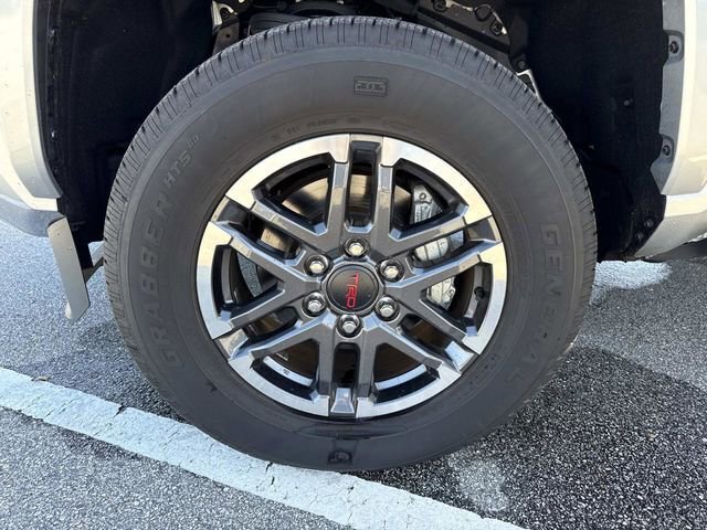Used 2024 Toyota Tacoma TRD Sport image 32