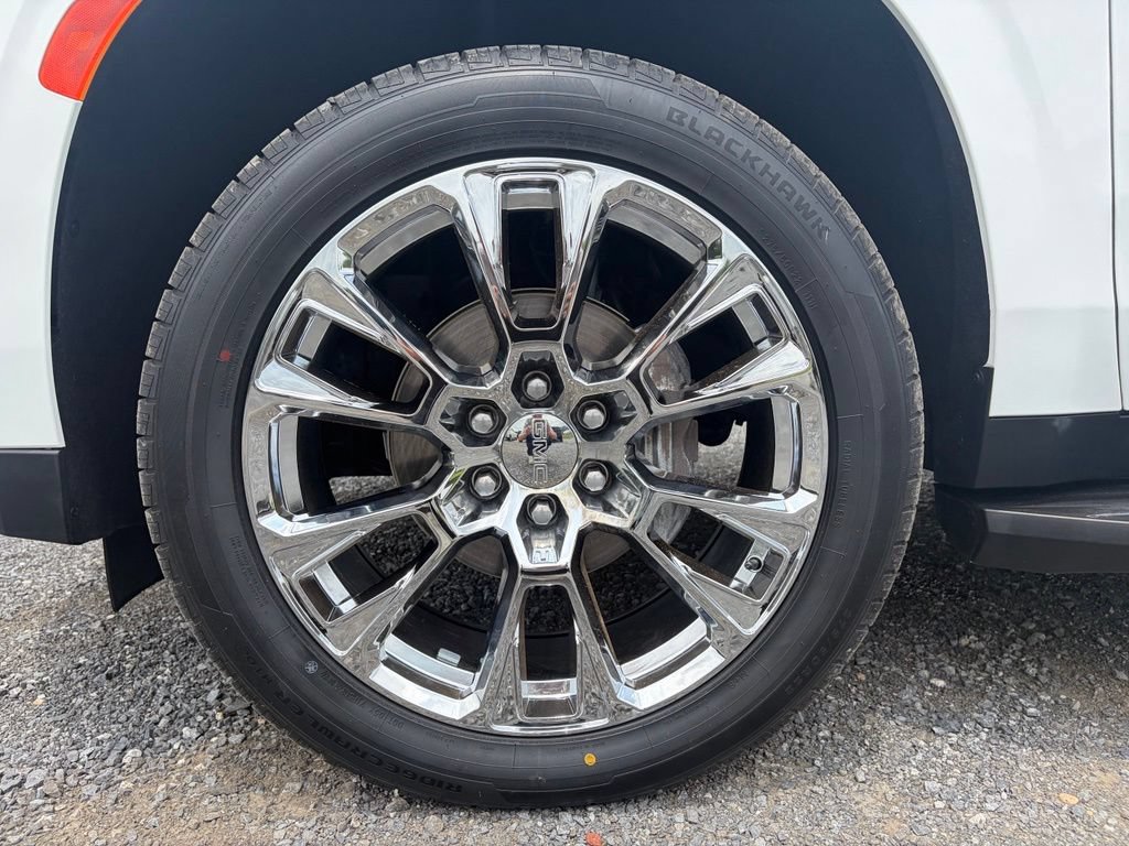 Used 2023 GMC Yukon XL Denali AWD/4WD image 15