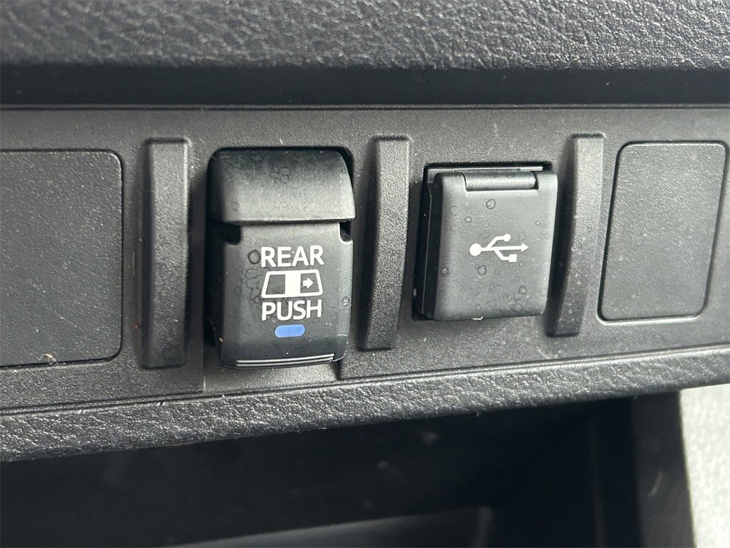 Used 2021 Toyota Tacoma SR5 image 28