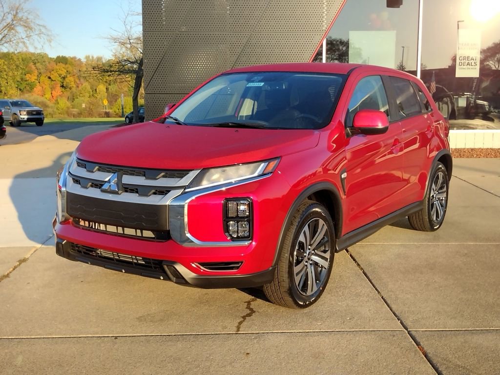 New 2025 Mitsubishi Outlander Sport ES